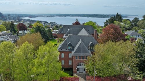 402-1401 5th Avenue W, Seattle, WA, 98119 | Card Image
