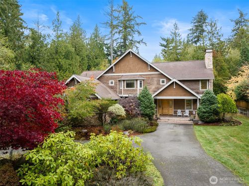 6465 Haley Loop Rd Ne, Bainbridge Island, WA, 98110-2640 | Card Image