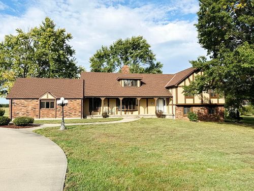 3185 E 336 Rd, El Dorado Springs, MO, 64744-4523 | Card Image