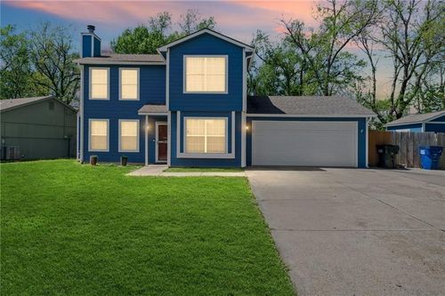 2601 Harper St, Lawrence, KS, 66046-5079 | Card Image