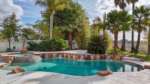 9624 Gray Fox Court, Oakdale, CA, 95361 | Card Image