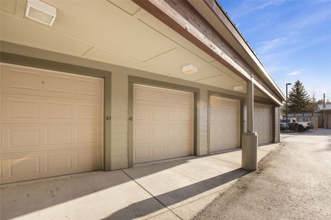 Garage & parking space - #42 | Image 31