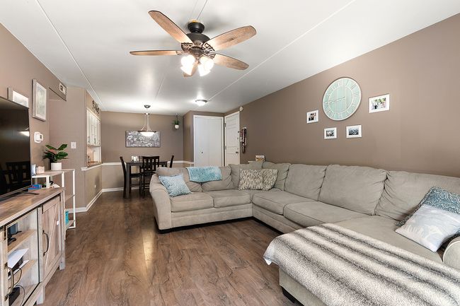 1202 - 5235 James Ln, Condo with 2 bedrooms, 2 bathrooms and 2 parking in Crestwood IL | Image 6