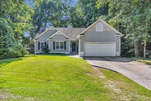 104 Redhead Ct, Jacksonville, NC, 28540-9696 | Card Image