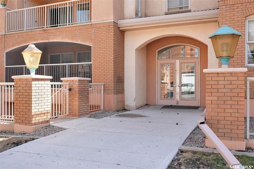 201-2315 Cornwall St, Regina, SK, S4P2L4 | Card Image