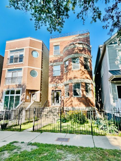 1-3033 N Racine Ave, Chicago, IL, 60657-4225 | Card Image