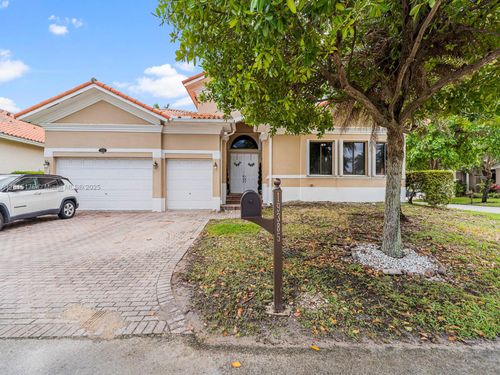 19385 Sw 79th Ct, Cutler Bay, FL, 33157-7498 | Card Image