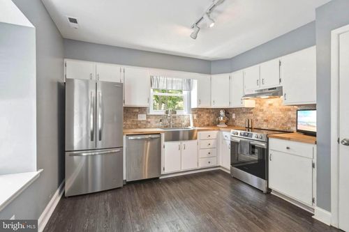 11 Windingbrook Ct, ATCO, NJ, 08004-2907 | Card Image