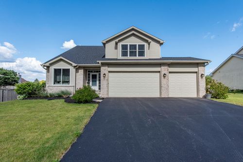 301 English Ln, Winthrop Harbor, IL, 60096-1030 | Card Image