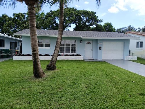 4502 Nw 46th St, Tamarac, FL, 33319-3836 | Card Image