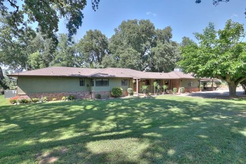 11714 Livingston Cressey Rd, Livingston, CA, 95334-9714 | Card Image