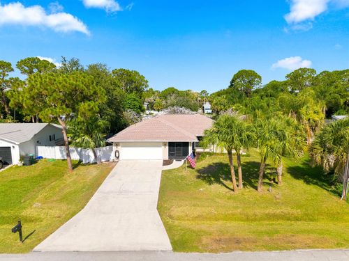 6107 Bamboo Dr, Fort Pierce, FL, 34982-3779 | Card Image