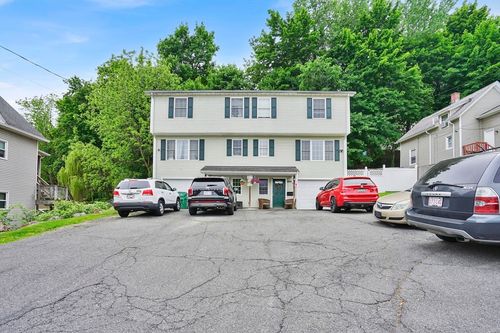 264 E Main St, Chicopee, MA, 01020 | Card Image