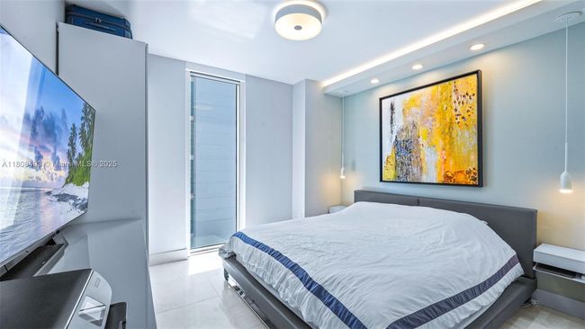 APT-2911 - 185 Sw 7 Th St, Condo with 3 bedrooms, 3 bathrooms and null parking in Miami FL | Image 23