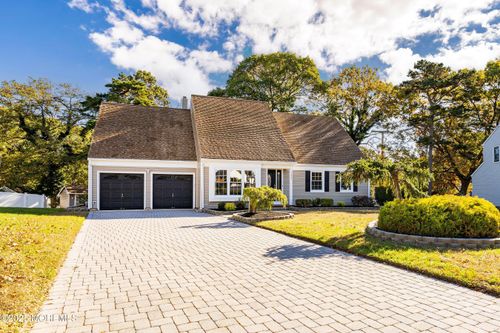 1432 Weeping Willow Ct, Toms River, NJ, 08753-4581 | Card Image