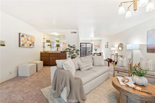 12-2601 E 19th St, Signal Hill, CA, 90755-1159 | Card Image
