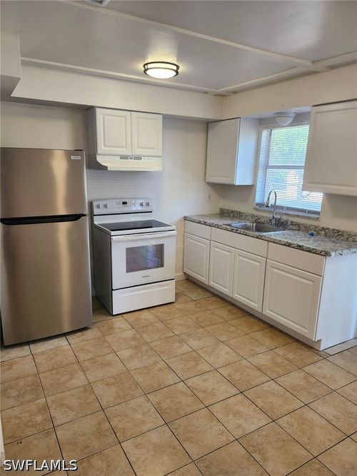 2160 Franklin Street, Fort Myers, FL, 33901 | Card Image