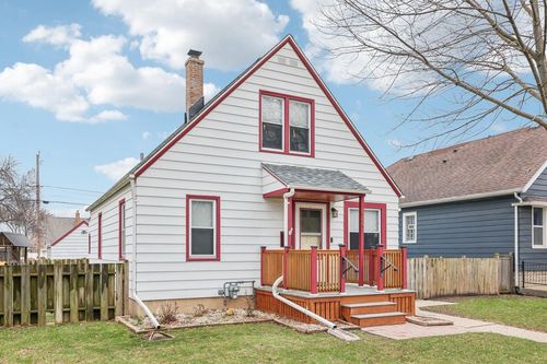 2366 S 66th St, WEST ALLIS, WI, 53219-2022 | Card Image