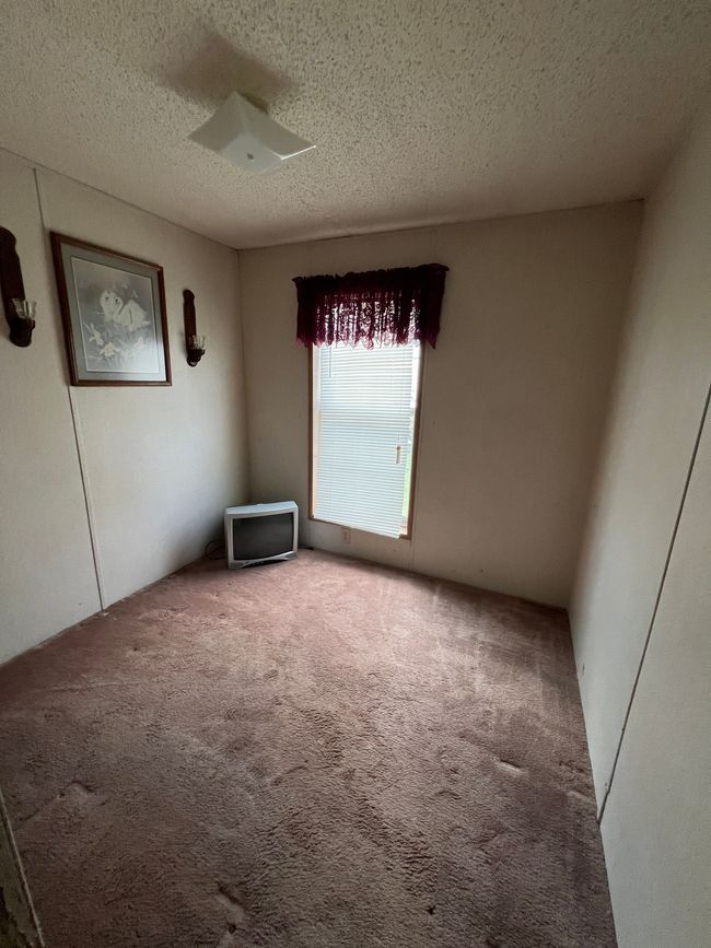 7168 Mapleview Cir W, House other with 3 bedrooms, 2 bathrooms and null parking in Brown City MI | Image 13