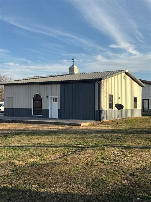 300 Braid Ln, Mcloud, OK, 74851-8460 | Card Image