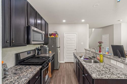 2382 Tavo Trail Dr, Conroe, TX, 77301-2585 | Card Image