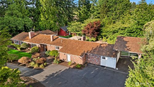 16 Diamond S Rnch, Bellevue, WA, 98004-2820 | Card Image