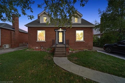 687 Upper James St, Hamilton, ON, L9C2Z4 | Card Image