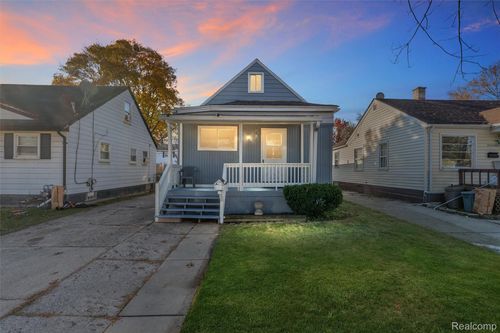 20462 Hollywood St, Harper Woods, MI, 48225-1159 | Card Image