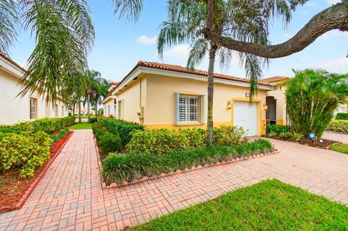2340 Windjammer Way, West Palm Beach, FL, 33411-1812 | Card Image