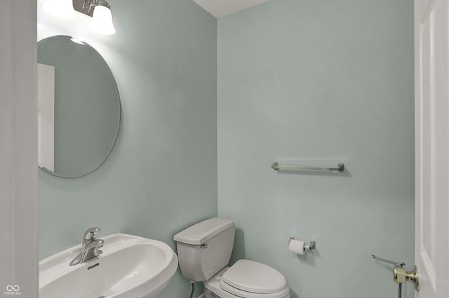 503 Fayette Dr, Condo with 3 bedrooms, 3 bathrooms and null parking in Westfield IN | Image 18