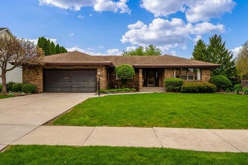 2183 Chenowith Ct, Rockford, IL, 61107-2577 | Card Image