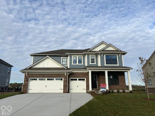 2426 Red Squirrel Way, Zionsville, IN, 46077-7032 | Card Image