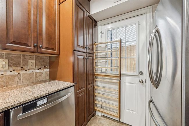 A gourmet cook will love this pull out spice rack | Image 12