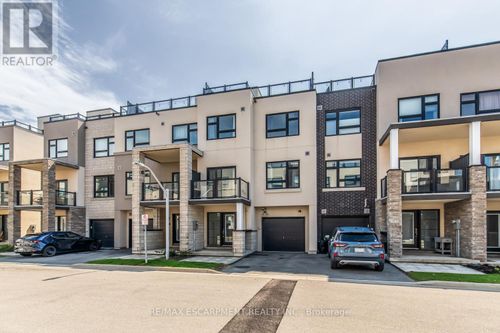 32-1121 Cooke Boulevard, Burlington (LaSalle), ON, L7T0C3 | Card Image