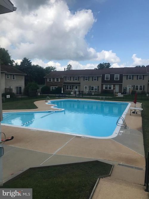 114 Dew Drop Ct, YORK, PA, 17403-4940 | Card Image