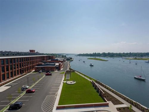 29-91 Main St, Warren, RI, 02885-4420 | Card Image