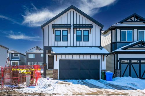 122 Magnolia Court Se, Home with 4 bedrooms, 3 bathrooms and 4 parking in Calgary AB | Card Image