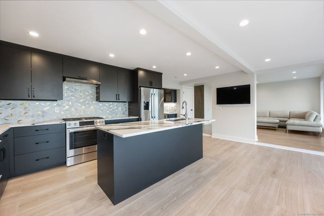 38 Pine Creek Ave, House other with 4 bedrooms, 4 bathrooms and null parking in Fairfield CT | Image 10