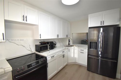 102-7500 Nw 17th St, Plantation, FL, 33313-5107 | Card Image