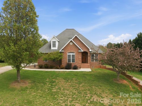 5518 Land Harbour Dr, Granite Falls, NC, 28630-8737 | Card Image
