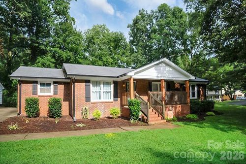 602 Holly Cir, Mount Holly, NC, 28120-9649 | Card Image