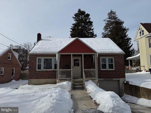 14 Laird St, READING, PA, 19609-1518 | Card Image