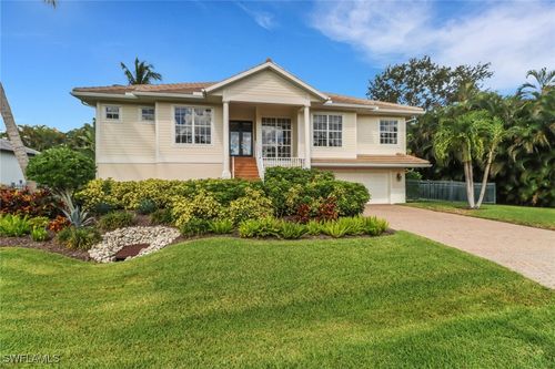 27070 Driftwood Dr, BONITA SPRINGS, FL, 34135-4319 | Card Image