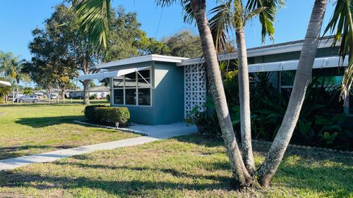 b-910 S Drive Ter, DELRAY BEACH, FL, 33445 | Card Image