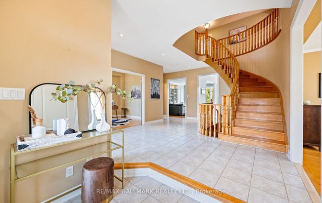 37 Witherspoon Way, House other with 4 bedrooms, 4 bathrooms and 9 parking in Nobleton ON | Image 6
