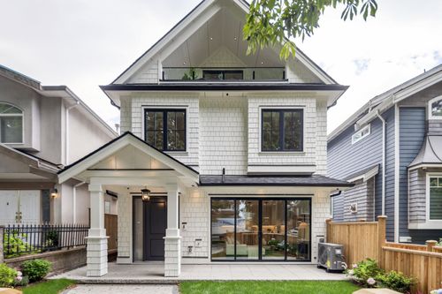 2-250 E 39th Ave, Vancouver, BC, V5W1K2 | Card Image