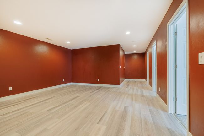 Basement | Image 22