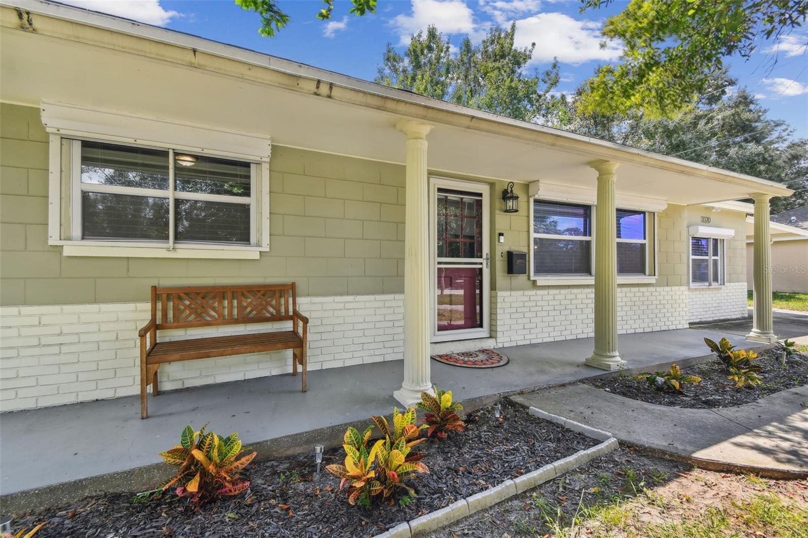 Country Club Way, Saint Petersburg, FL 33705