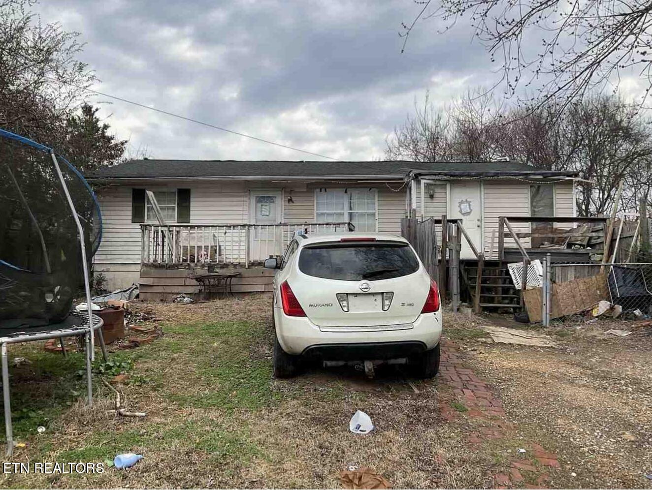 Terry Dr, Knoxville, TN 37924