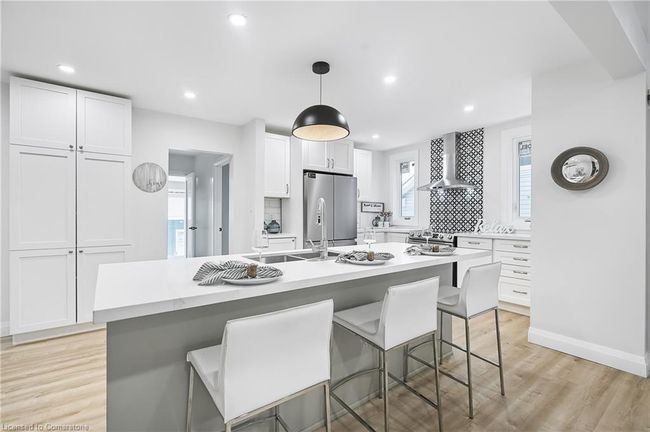 10 Comet Ave, House other with 5 bedrooms, 3 bathrooms and 1 parking in Hamilton ON | Image 9